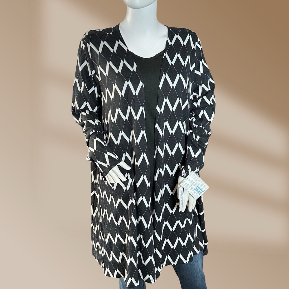 Lularoe Caroline Black and White Cardigan Sweater XL NWT!